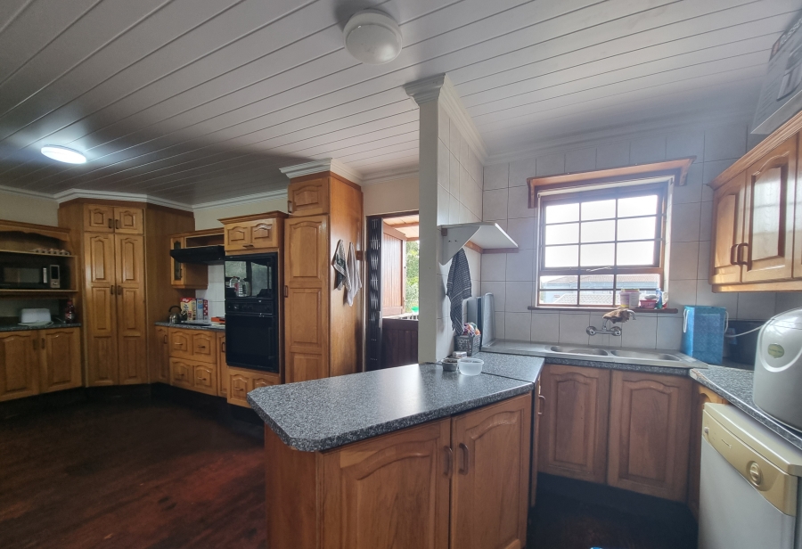 6 Bedroom Property for Sale in Dana Bay Western Cape